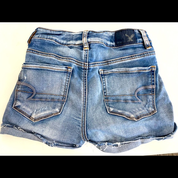 American Eagle Shorts - Picture 2 of 3